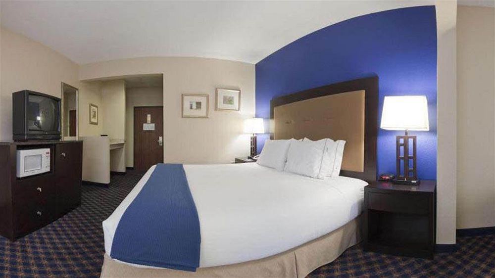 Holiday Inn Express Houston North-1960 Champions Area Экстерьер фото